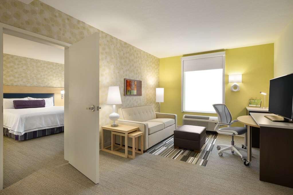 Home2 By Hilton Energy Corridor 3*